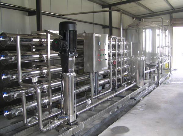 電鍍涂裝行業(yè)用水設(shè)備